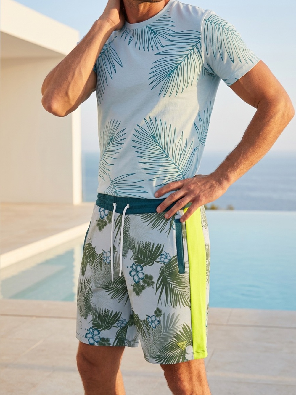 NWT GUESS Men's Small Blue Green Neon Stripe Tropical Casual Shorts$69
